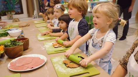 Ready for another cook in the kitchen? We spoke with some expert chefs on how to make your children culinary pros. Creative Writing Games, Cooking Class For Kids, Meals Kids Can Make, Writing Games For Kids, Bubbles Recipe, Cooking Workshop, Preschool Cooking, Bubble Recipe, Book Scenes