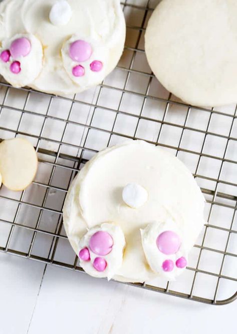 Get this tested recipe for gluten free bunny cookies for Easter. Just a few simple ingredients, and you've got a super fun Easter treat! Easter Gluten Free, Cookies For Easter, Gluten Free On A Shoestring, Fun Easter Treats, Holiday Boards, Meltaway Cookies, Gluten Free Easter, Gf Cookies, Easter Dishes