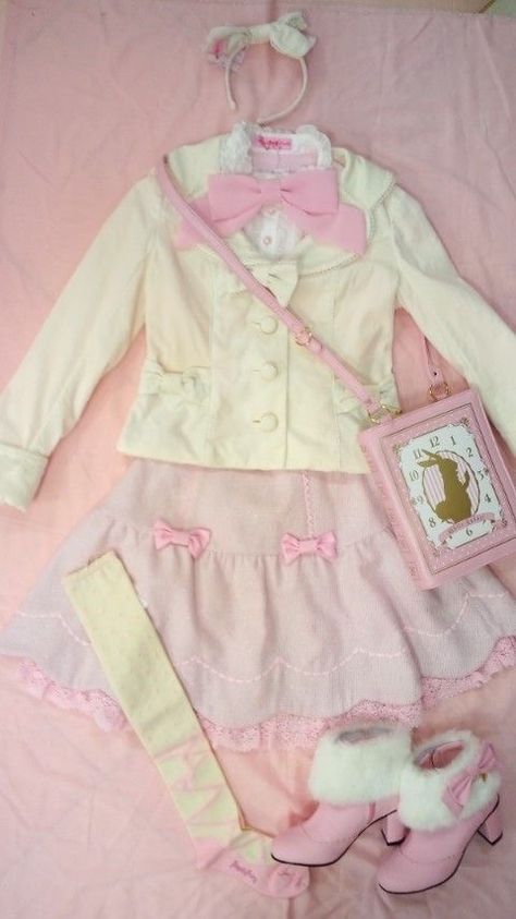 Kawaiicore Clothing, Gyaru Fashion Pink, Cute Core Outfits, Kawaiicore Clothes, Cute Core Outfit, Cutecore Fashion, Cutecore Outfit, Cutecore Clothes, Jfashion Kawaii