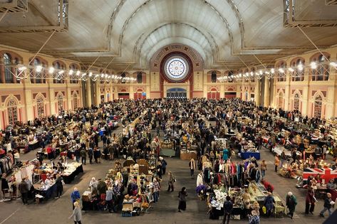 An IACF antiques fair at Alexandra Palace London Icons, Alexandra Palace, 1 December, Best Christmas Markets, London Summer, Antique Fairs, London Christmas, London Places, Cottage House