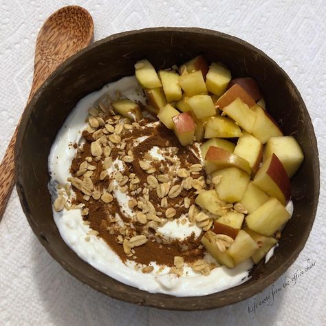 Cinnamon Yogurt Bowl, Apple Cinnamon Yogurt Bowl, Apple Yogurt Bowl, Cinnamon Yogurt, Healthy Era, Yogurt Bowls, Honey Granola, Cinnamon Crunch, Bowl Ideas