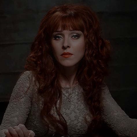 Supernatural Rowena, Rowena Supernatural, Gabriel Supernatural, Rowena Macleod, Supernatural Baby, Ruth Connell, Supernatural Wallpaper, Supernatural Beings, Wayward Son