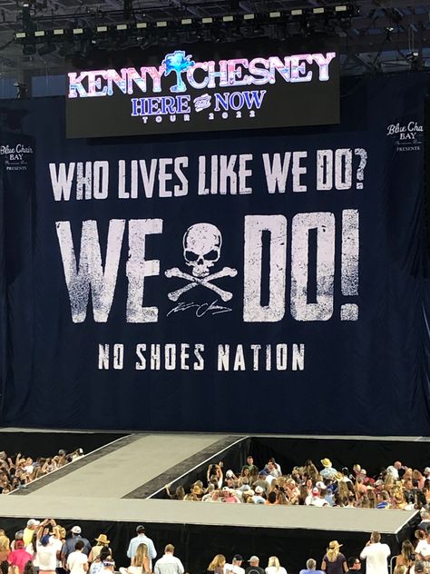 No Shoes Nation, Kenny Chesney, Blue Chair