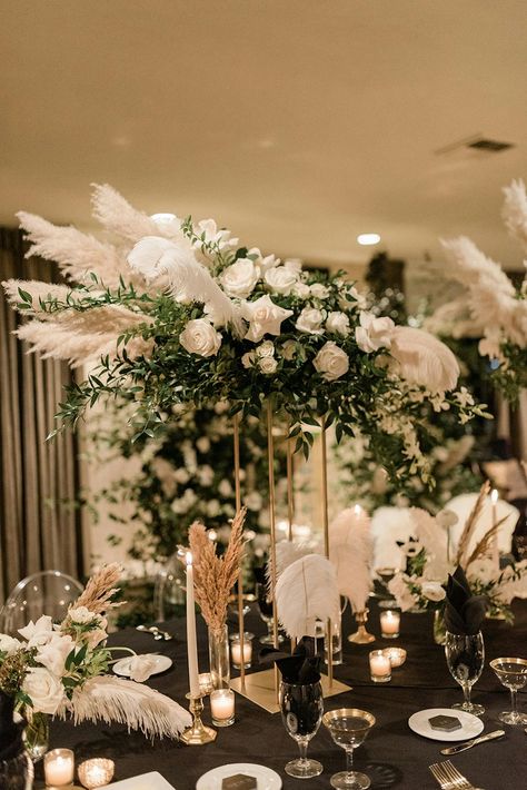 Gatsby Inspired Wedding at Hotel Sorrento in Seattle, WA | Hallea Events | PartySlate Gatsby Inspired Wedding, Black And Gold Accents, Wall Photo, White Florals, Deco Wedding, Glamorous Wedding, Art Deco Wedding, How To Make Cookies, Sorrento