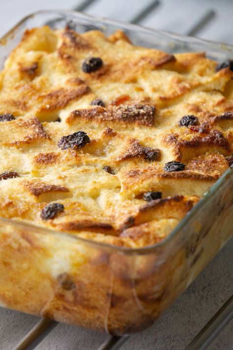 Marmalade Bread and Butter Pudding | British Desserts | Bread Pudding | British Pudding | Scottish Desserts | Scottish Pudding Vegetable Bread Pudding, Baguette Bread Pudding, Sourdough Bread Pudding, Bread And Butter Pudding Recipe, Small Recipes, Scottish Desserts, Desserts Bread, Bread Butter Pudding, Health Bars