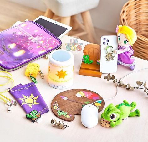 Tangled Room, Hello Kitty Room Decor, Lost Princess, Rapunzel Party, Disney Merch, Hello Kitty Rooms, Animal Crossing Villagers, Disney Rapunzel, Disney Tangled