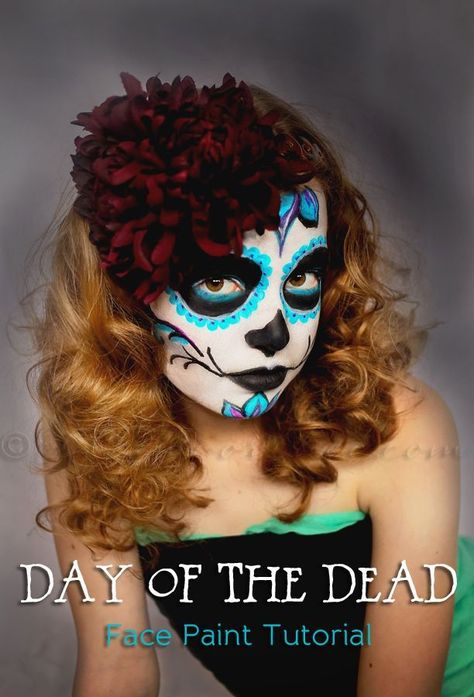 Day of the Dead Face Paint Tutorial on kleinworthco.com #TulipBodyArt #dayofthedead #sugarskull Skull Tutorial, Face Paint Tutorial, Halloween Party Menu, Halloween Makeup Sugar Skull, Halloween Makeup Clown, Day Of The Dead Girl, Drawing Skull, Dead Makeup, Paint Tutorial