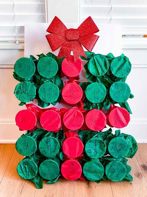 Plastic Cup Advent Calendargoodhousemag Christmas Crafts Diy Gifts, Paper Snowflake Template, Pretty Christmas Decorations, Advent Calendar Gifts, Exterior Christmas, Red Tissue Paper, Paper Christmas Decorations, Christmas Homescreen, Holiday Deco