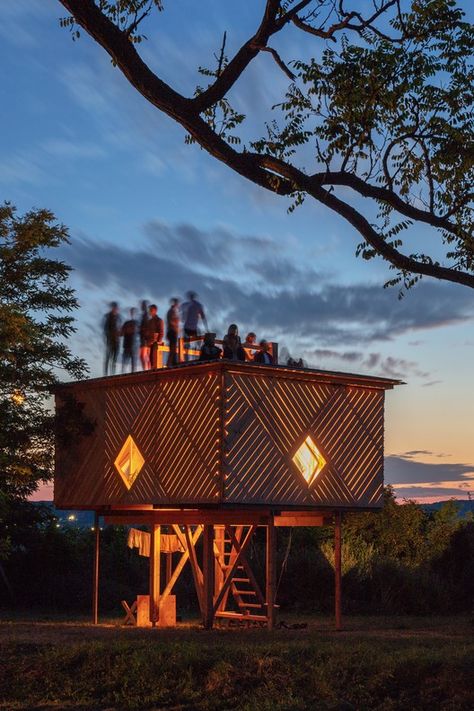 Students Construct 7 Innovative Tiny Cabins at Hello Wood's 2018 Cabin Fever Retreat | ArchDaily Casa Hobbit, Acre Homestead, Ski Cabin, Village Photos, Temporary Structures, House On Stilts, Natural Structures, Tiny Cabins, Cabin Fever