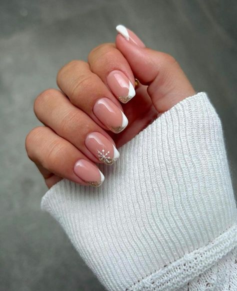 Christmas French Nails, Shellac Nails Fall, French Manicure Nails, October Nails, Winter Nails Acrylic, Cute Christmas Nails, Christmas Nails Easy, Nagel Tips, Christmas Gel Nails