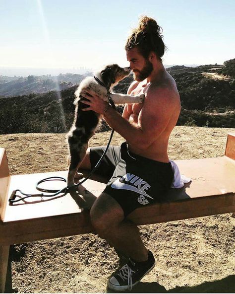 Brock O'hurn Brock Ohurn, Brock O Hurn, Viking Men, Man Bun, Jason Momoa, Book Boyfriends, Shirtless Men, Bon Jovi, Muscle Men