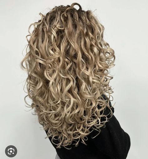 Layered Curly Haircuts Natural Curls, Curly Permed Hair, Braid Hairstyles For Long Hair, Long Layered Curly Hair, Long Blonde Curly Hair, Perm Curls, Layered Curly Haircuts, Long Hair Perm, Long Curly Haircuts