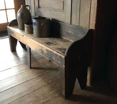 Primitive Benches Rustic, Primitive Bench Diy, Primitive Bench Decor, Primitive Mudroom, Entryway Hutch, Home Decor Ideas Colorful, Primitive Bench, Old Benches, Primitive Living Room