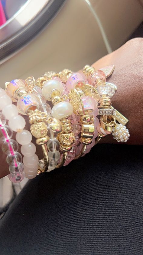 everything is from shein Bracelets From Shien, Baddie Bracelet Ideas, Asthetic Charm Bracelet, Bracelet Baddie, Baddie Bracelets, Girly Bracelets, Dope Jewelry Accessories, Homemade Bracelets, Crystal Bead Jewelry