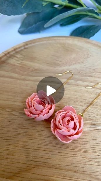 Handmade polymer clay earrings & accessories on Instagram: "Relax and make peonies with me. #peonies #flowers #makewithme #processvideo #howto #polymerclayartist #earrings" Clay Peony Tutorial, Peony Polymer Clay Flower Tutorial, Polymer Clay Peony, How To Make Polymer Clay Flower Earrings, Flower Polymer Clay Tutorial, Making Clay Flowers, Polymer Clay Flowers Earrings, Easy Clay Earring Designs, Clay Flowers How To Make