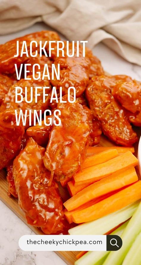 Jackfruit Vegan Recipes, Vegetarian Wings, Vegan Buffalo Wings, Vegan Wings, Jackfruit Recipes, Meat Free Recipes, Shrimp Recipes For Dinner, Buffalo Sauce, Vegan Appetizers