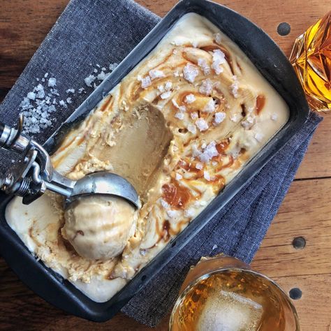 Bourbon Salted Caramel, Barn Chicken Coop, Bourbon Dessert, Whiskey Ice Cream, Alcoholic Ice Cream, Bourbon Ice Cream, Boozy Ice Cream, Bourbon Caramel, Salted Caramel Ice Cream