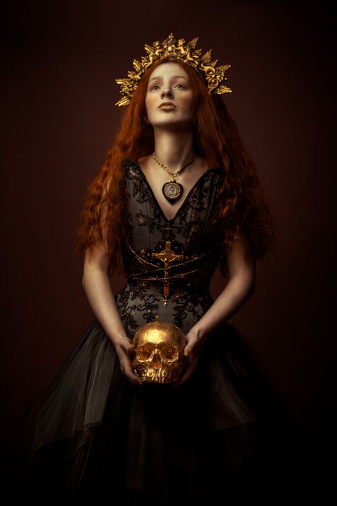 Fantasy Studio Photography, Fantasy Portrait Photography, Laura Sheridan, Creative Portraiture, Fine Art Portrait Photography, Antwerp Belgium, Fantasy Photography, Looks Party, Fine Art Portraits