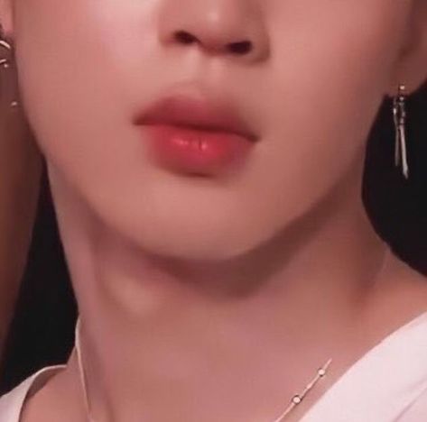 Jimin Lips, Jungkook's Lips, Jungkook Eyes Aesthetic, Jimin Lips Aesthetic, Jimin Icons, Jimin's Lips, Jimin Memes Love, Jimin Meme Face Funny, Jimin Funny