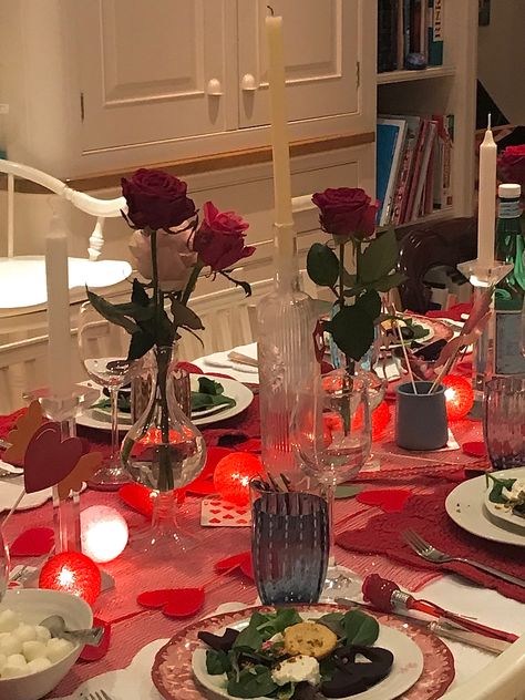 Dark Galentines Party, Galentines Dinner Table Set Up, Galentines Party Decor Red, Bow Galentines Party, Happy Galentine’s Day Party, Red Party, Date Dinner, 25th Birthday, Day Plan