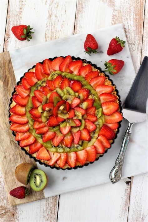 Kiwi Desserts, Strawberry Kiwi Dessert Recipes, Coconut And Strawberry Tarts, Kiwi Tart, Kiwi Dessert, Cream Cheese Tart, Classic Custard Fruit Tart Mary Berg, Creme Pie, Snapple Kiwi Strawberry