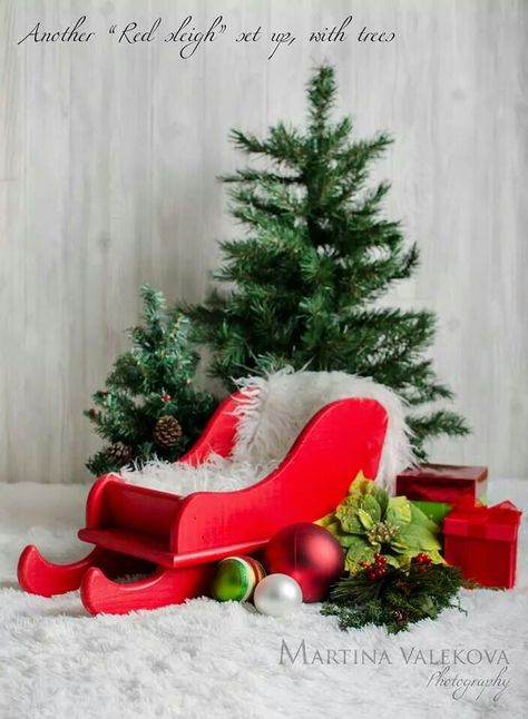 Red sleigh set up #2 Baby In Sleigh Photo, Barbie Christmas Photoshoot, Santa Sleigh Photoshoot, Christmas Sleigh Photoshoot, Sleigh Photoshoot, Diy Christmas Props, Christmas Photoshoot Kids, Christmas Setup, Christmas Photography Family