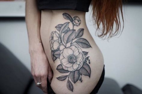 Flower Bouquet Tattoo, Bouquet Tattoo, Floral Tattoos, Flower Tattoo Arm, Tattoo Desings, 3d Tattoos, Awesome Tattoos, E Tattoo, Tattoo Cover