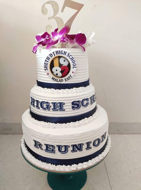 5kg 3 tier school reunion cake School Reunion Cake Ideas, 5kg Cake Design, Friends Reunion, Shiva Painting, School Reunion, Class Reunion, Cute Birthday Cakes, Theme Cake, Boutique Dress Designs