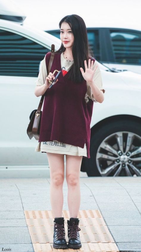 Iu Airport Fashion, Iu Style, Petite Girl Outfits, Iu Dress, Korean Office, Airport Fashion Kpop, Bangkok Fashion, Lee Jieun, 00s Fashion