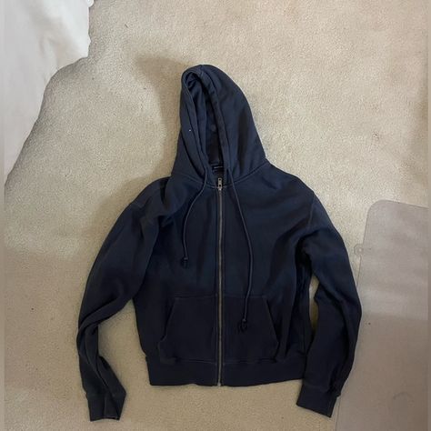 dark blue, over-sized, zip up hoodie Dark Blue Zip Up Hoodie Outfit, Dark Blue Zip Up Hoodie, Blue Zip Up Hoodie, Brandy Melville Sweaters, Hoodie Cardigan, Hoodie Outfit, Blue Hoodie, Zip Up Hoodie, Brandy Melville