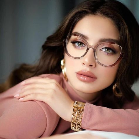 New Style Half Frame Glasses Frame Ladies Cat Eye Large Frame Anti-Blue Light Can Be Matched with Optical Lenses Half Frame Glasses, Glasses Trends, Womens Glasses Frames, Pantyhose Fashion, Beautiful Red Hair, Fashion Eye Glasses, Cute Glasses, Glass Frame, Frame Glasses