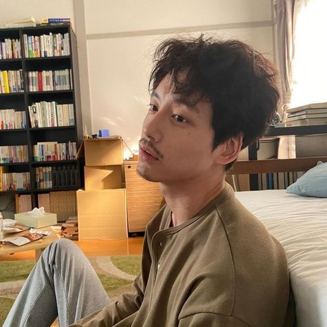 Sakaguchi Kentaro, Japanese Boyfriend, Kentaro Sakaguchi, Asian Haircut, Fitness Inspiration Body, Picture Icon, Japanese Men, Dream Guy, Film Aesthetic