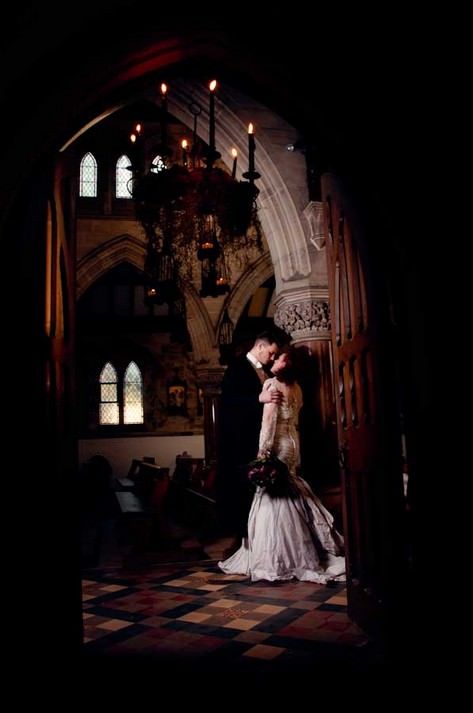 Fancy Proposal, Goth Wedding Photoshoot, Goth Wedding Pictures, Gothic Wedding Photo Ideas, Goth Wedding Photo Ideas, Goth Wedding Portraits, Zombie Wedding, Ballet Wedding, Prenup Shoot