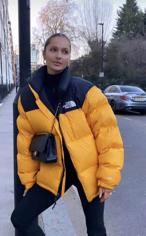 Oversized North Face Puffer, Yellow North Face Puffer, Yellow North Face Puffer Jacket Outfit, Orange North Face Jacket, Yellow Puffer Jacket Outfit, Yellow Puffer Jacket, North Face Nuptse, Nuptse Jacket, Uni Outfits