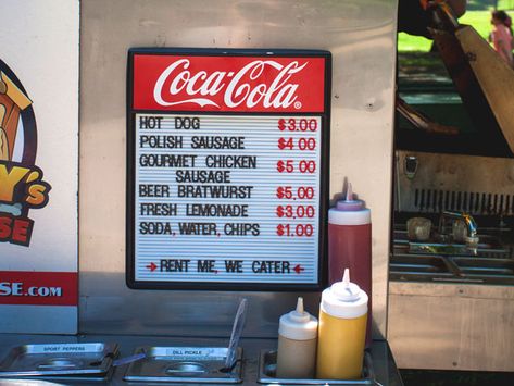 Dog Bday, Beer Bratwurst, Food Cart Business, 1950s Diner, Chicago Hot Dog, Dog Marketing, Gourmet Chicken, Dog Cart, Dog Trailer