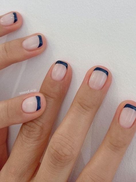 Korean dark blue nails: French tips Blue Nails French, Navy Nails Design, Dark Blue Nail Polish, Nails French Tips, Short French Nails, Dark Blue Nails, Navy Blue Nails, Mens Nails, Pink Glitter Nails