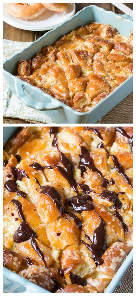 Turn stale glazed donuts into Krispy Kreme Bread Pudding with chocolate sauce. Krispy Kreme Bread Pudding, Glazed Donuts, Pudding Dessert, Diy Easy Recipes, Bread Pudding Recipe, Types Of Bread, Krispy Kreme, Donut Glaze, Köstliche Desserts