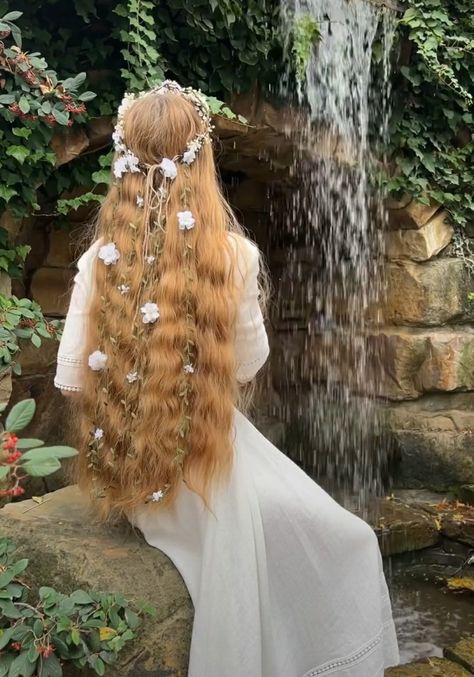 Cottagecore | sonya_sedova Sonya Sedova, Fairy Hair, Princess Core, Fantasy Portraits, Fantasy Hair, Princess Aesthetic, 50 Shades, Aesthetic Hair, Beautiful Flower