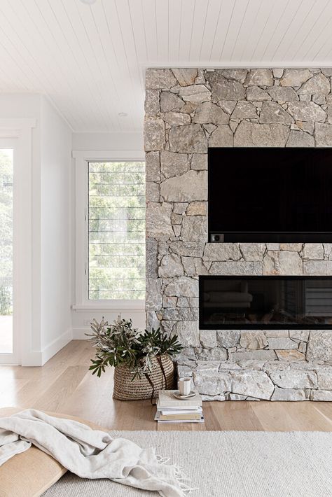 Gas Fireplace With Stone Surround, Gas Fireplace Ideas Living Rooms, Fireplace Feature, Fireplace And Tv, Stone Feature Wall, Natural Stone Fireplaces, Brick Fireplace Makeover, Beach House Interior, Hamptons House