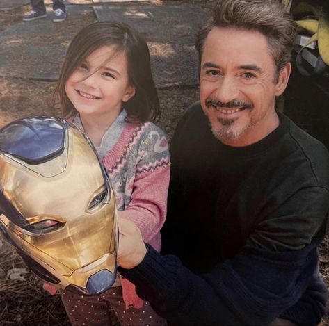 Tony And Morgan, Angela Marvel, Stark Family, Dr Marvel, Toni Stark, Avengers Cast, Pahlawan Marvel, Marvel Photo, Marvel Images