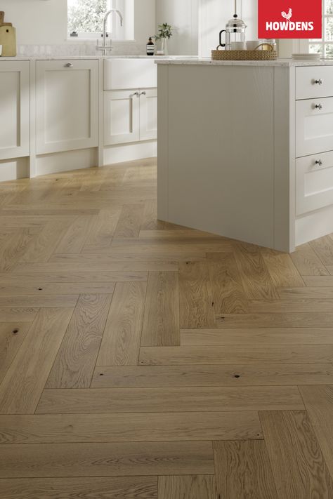 Parquetry Flooring Kitchen, Engineered Herringbone Floor, White Kitchen Parquet Floor, Fishbone Floor Kitchen, Natural Oak Herringbone Floor, White Kitchen Herringbone Floor, Kitchen Ideas Herringbone Floor, Herringbone Floors Kitchen, Herringbone Floor Oak