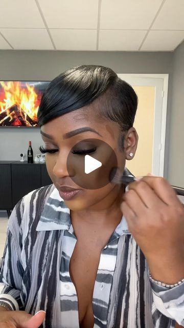 Everyday Eyeshadow Black Women, Simply Makeup Natural Looks, Beat Face Black Women, Soft Glam Bridal Makeup Black Women, Work Makeup Ideas Natural, Black Dress Makeup Ideas, Date Night Beauty, Make Up Tutorial Step By Step, Brunch Makeup