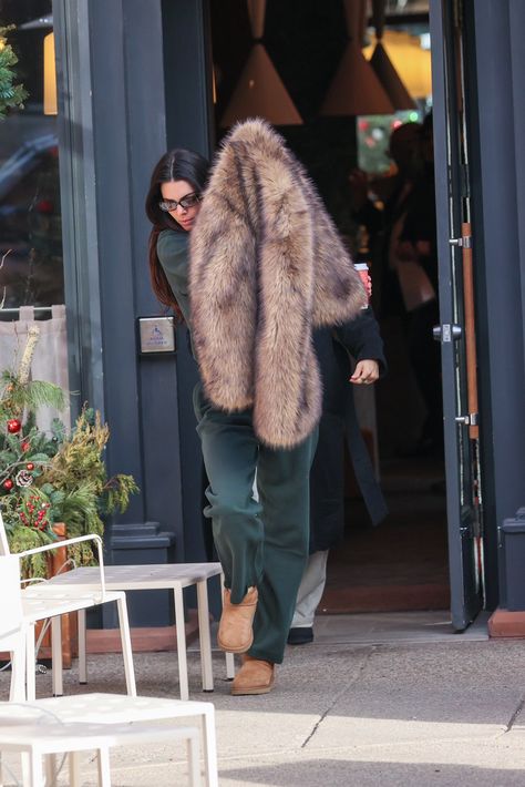 Kendall Jenner Style Winter, Kendall Jenner Fall Outfits, Kendall Jenner Winter Outfits, Kendall Jenner Style Outfits, Em Rata Style, Kendall Jenner Modeling, Kendall Jenner Makeup, Kendall Jenner Street Style, Kendall Vertes