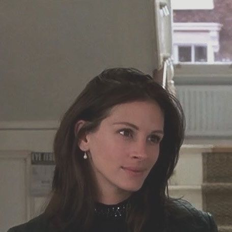 80ꜱ, 90ꜱ, 00𝓈 𝒶𝓃𝒹 𝓂𝑜𝓇𝑒 on Instagram: "Julia Roberts in Notting Hill, 1999." Closer Julia Roberts, Julia Roberts Notting Hill, Fav Movies, January 23, Julia Roberts, Notting Hill, Girl Crushes, Hair Cut, Style Guides