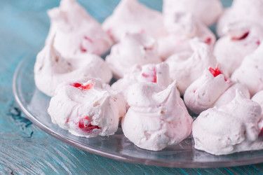 Cherry Divinity, Divinity Recipe, Divinity Candy, Southern Recipes Desserts, Best Food Recipes, Southern Desserts, Candy Recipes Homemade, Christmas Candy Recipes, Homemade Candies