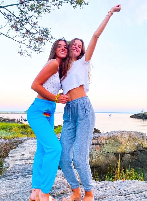 Aviator Nation Sweatpants Outfit, Aviator Nation Logo, Aviator Nation Sweatpants, Drawstring Sweatpants, Best Friend Photoshoot, Sweatpants Outfit, Aviator Nation, Best Friend Photos, Cute Friend Pictures