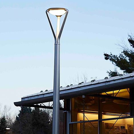 FGP Pedestrian Light – Artform Urban #artformurban #streetfurniture Street Light Pole Design, Modern Street Light, Modern Outdoor Lamp, Street Light Design, Large Backyard Landscaping, Architectural Columns, Urban Lighting, Light Pole, Area Lighting