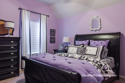 Lavender Bedroom- Teen room decked out in black furniture and white accents Lavendar Bedrooms, Youtube Bedroom, Purple Room Design, Lavender Bedroom Decor, Bedroom Lavender, Purple Bedroom Design, Lavender Bedroom, Purple Room Decor, Lavender Room