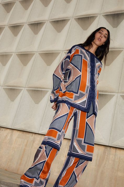 Geometric Fashion, Rosetta Getty, 2020 Fashion Trends, Mode Chic, Fashion Design Clothes, Fashion Show Collection, High Fashion Street Style, Lookbook Outfits, Fashion Fabric