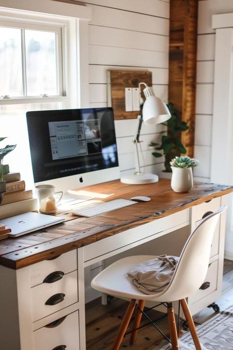 Rustic Farmhouse Office Ideas for Cozy Workspaces Farmhouse Office Ideas, Rustic Farmhouse Office, Modern Farmhouse Office Ideas, Farmhouse Home Office Decor, Vintage Office Furniture, Modern Farmhouse Office, Cottage Office, Chic Home Office, Office And Guest Room